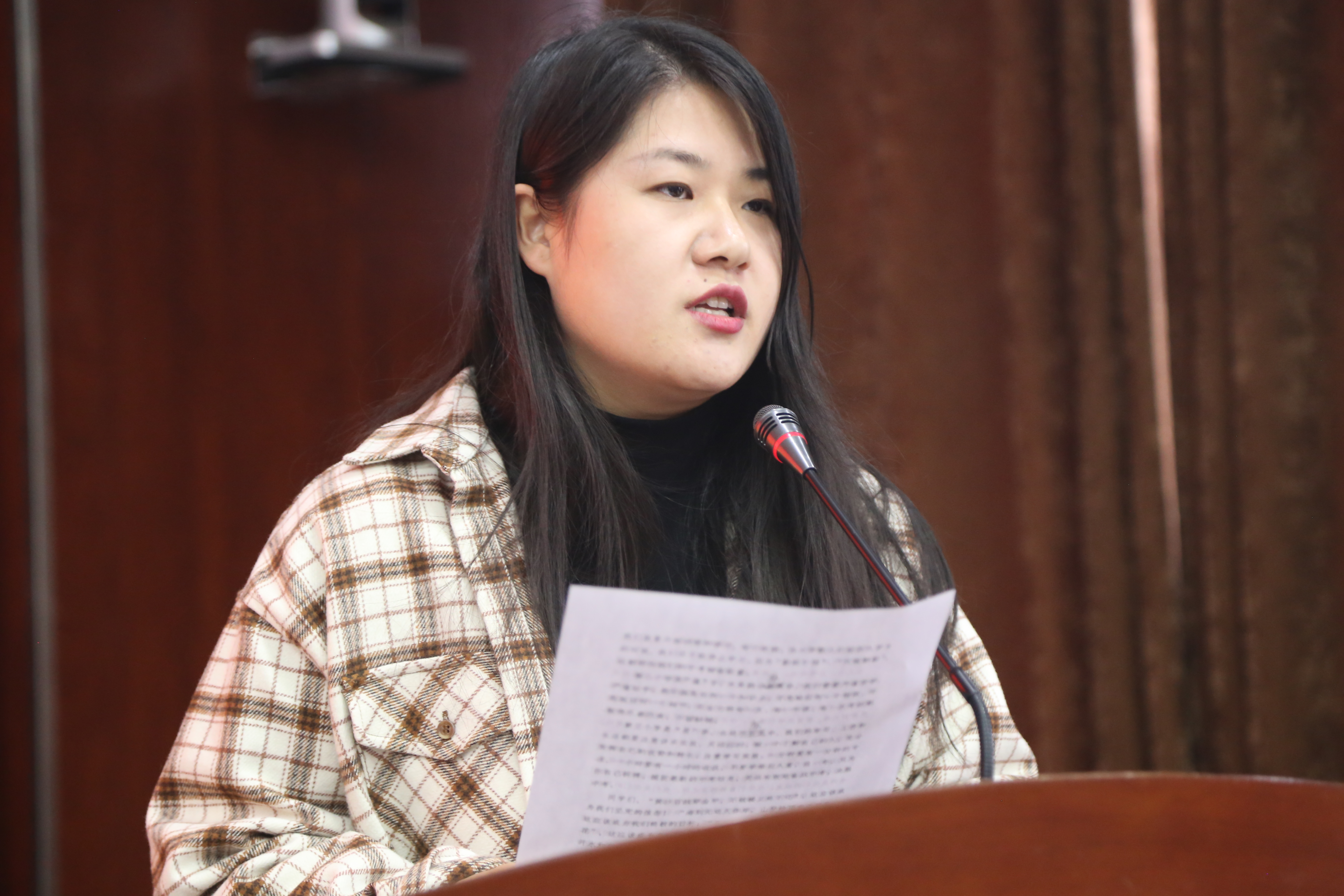 教师代表发言