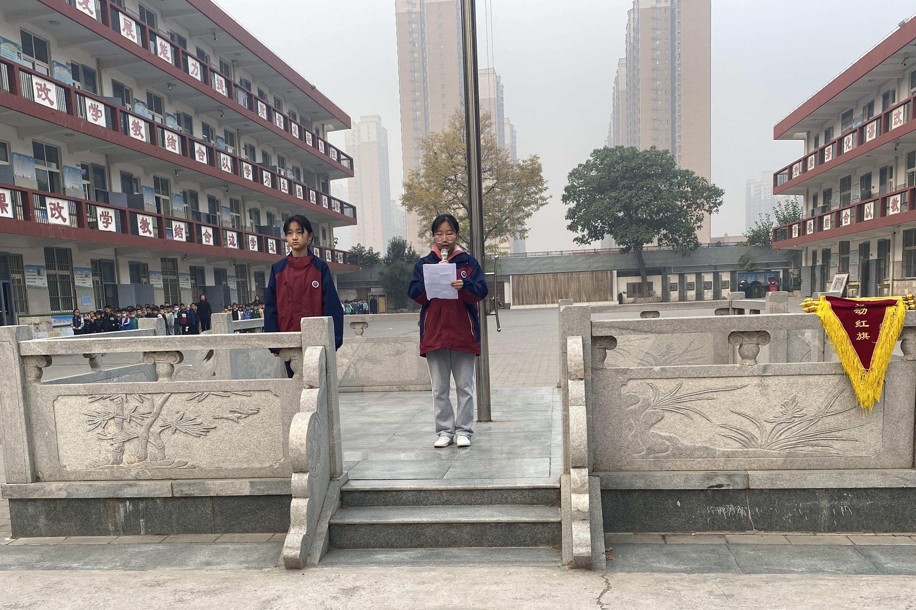图为消防安全演讲
