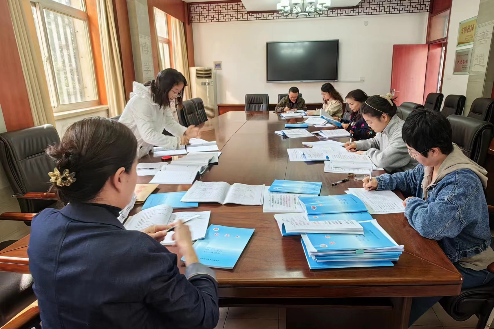 图为教案检查现场