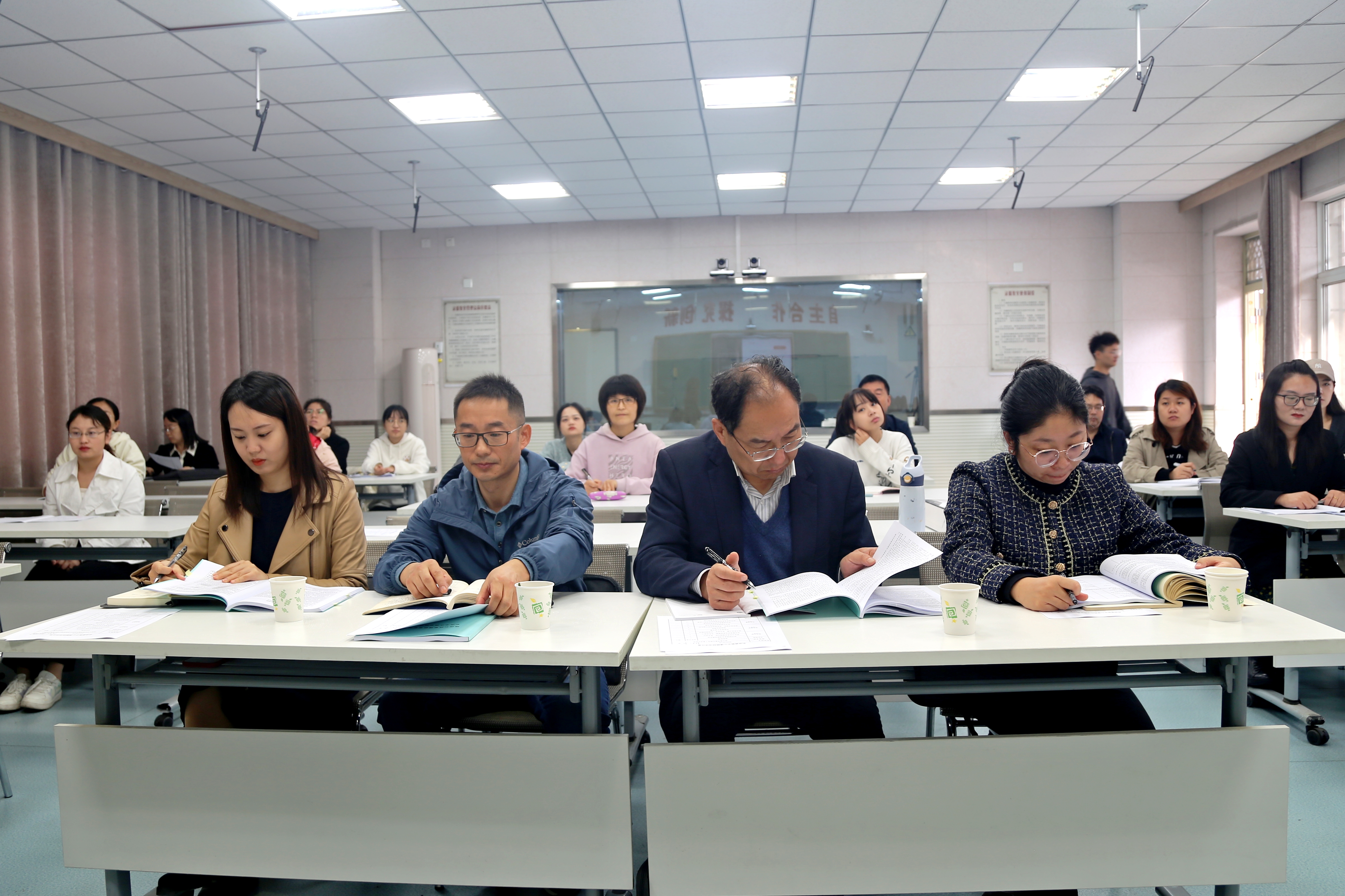 图为结题评审会会场