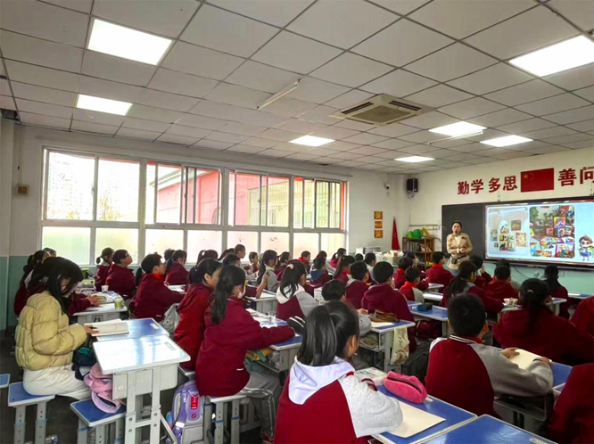 心怀热忱 共赴“研”途 ——子洲县三川口镇中心小学一行赴长庆八中开展跟岗交流活动